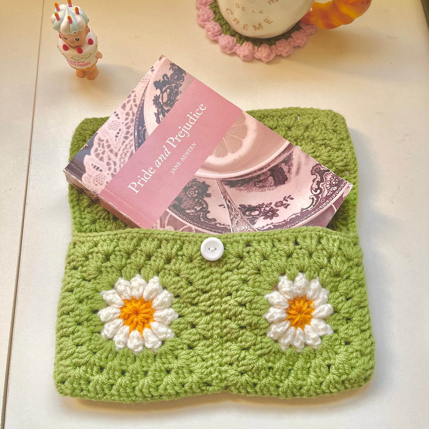 Crochet Daisy Book Sleeve | Notebook Cover | Daisy Granny Square Pouch